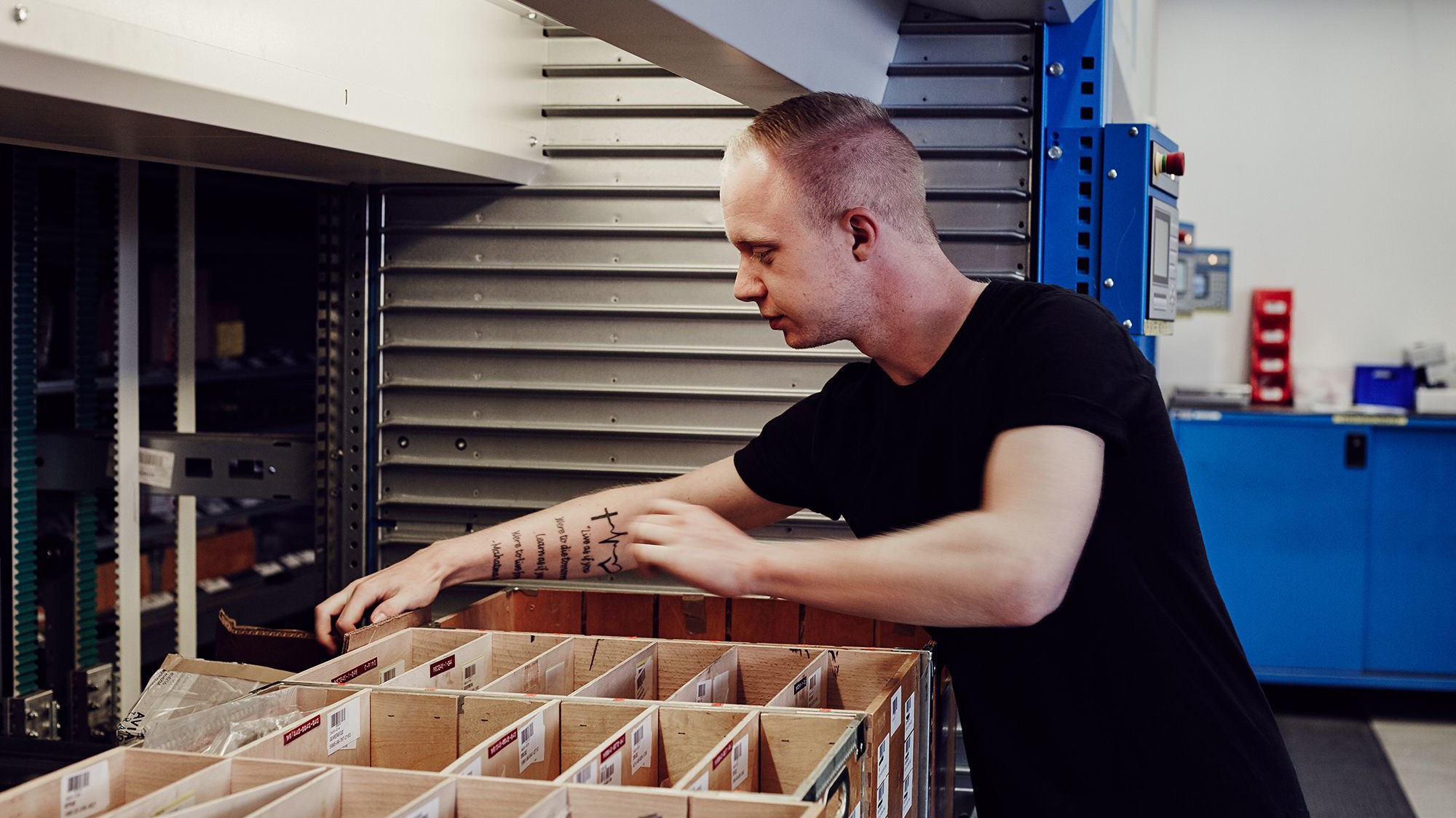 Logisitikelev er på arbejde i Forsvaret